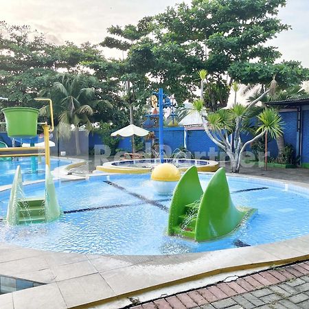 Готель Lafa Park Syariah Rengas Bandung Cikarang Redpartner Cibeber Екстер'єр фото